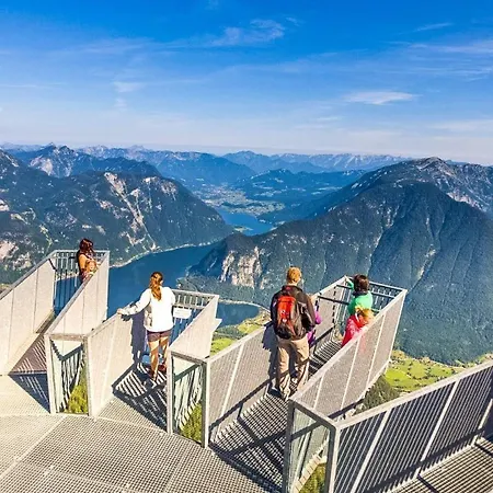 Hostel Bad Goisern بيت شباب *