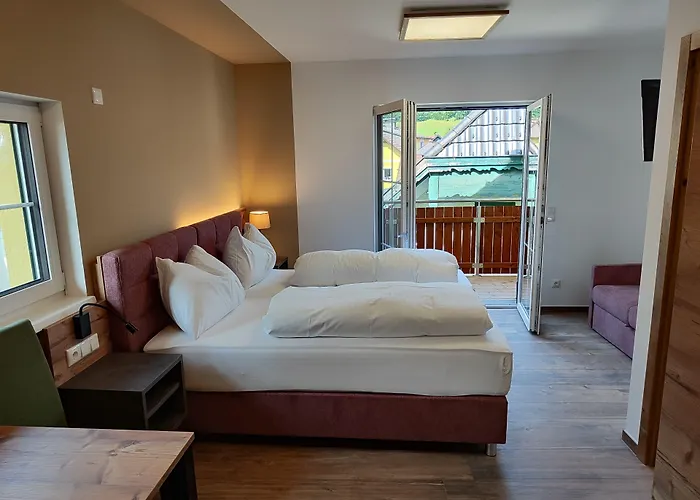 Hostel Bad Goisern Хостел Бад Гоисерн